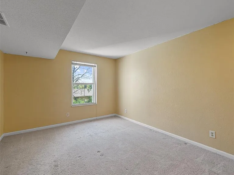101 Fieldcrest St — Photo 21