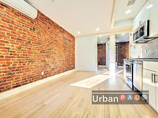 5th image of 556 Evergreen Ave #3F