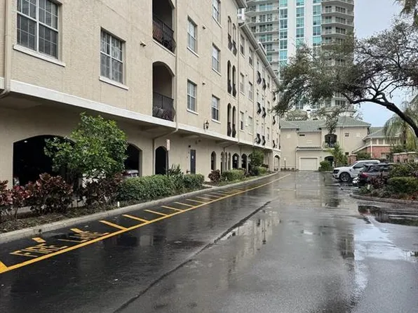 501 Knights Run Ave APT 2106, Tampa, FL 33602