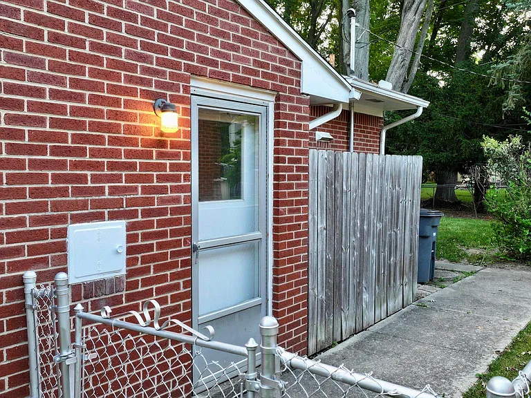 4110 Briarcrest Rd — Photo 11