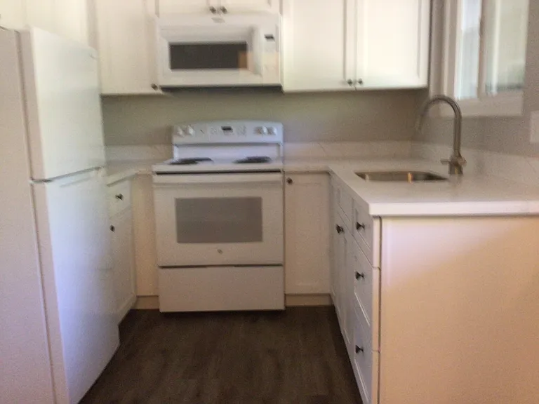 1314 Myrtle St — Photo 6
