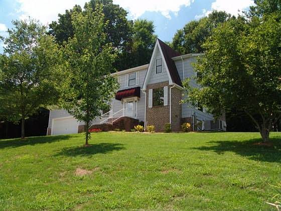 1st image of 6847 Hampton Wood Cir