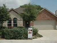 1st image of 932 Medinah Dr