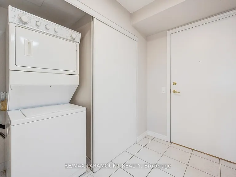 25 Kingsbridge Garden Cir #616 — Photo 9