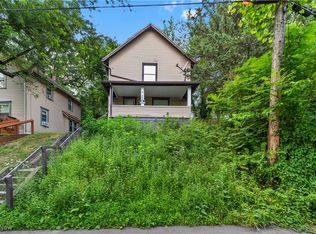 677 Sharon St, Akron, OH 44314