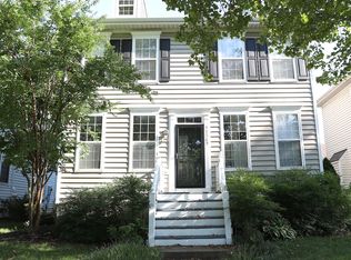 43369 Chorley Wood St, Chantilly, VA 20152