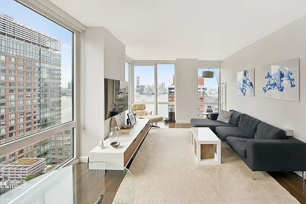 Rented by Bold New York | media 2