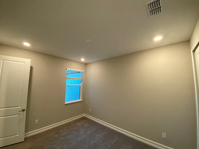 4671 Almada Ln — Photo 33