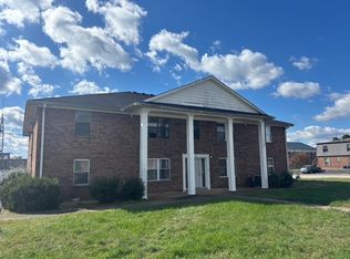 201 Honeysuckle Ln APT 5, Bardstown, KY 40004