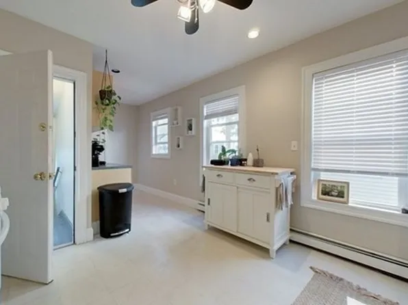 8 Speridakis Ter #2, Cambridge, MA 02139