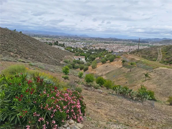 24299 Las Flores Dr Lot 24, Quail Valley, CA 92587