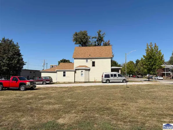 601 S 4th St APT 3, Terre Haute, IN 47807