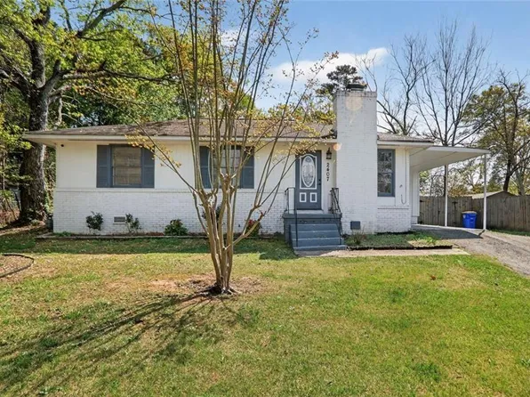 2407 Woodland Dr NW, Kennesaw, GA 30152