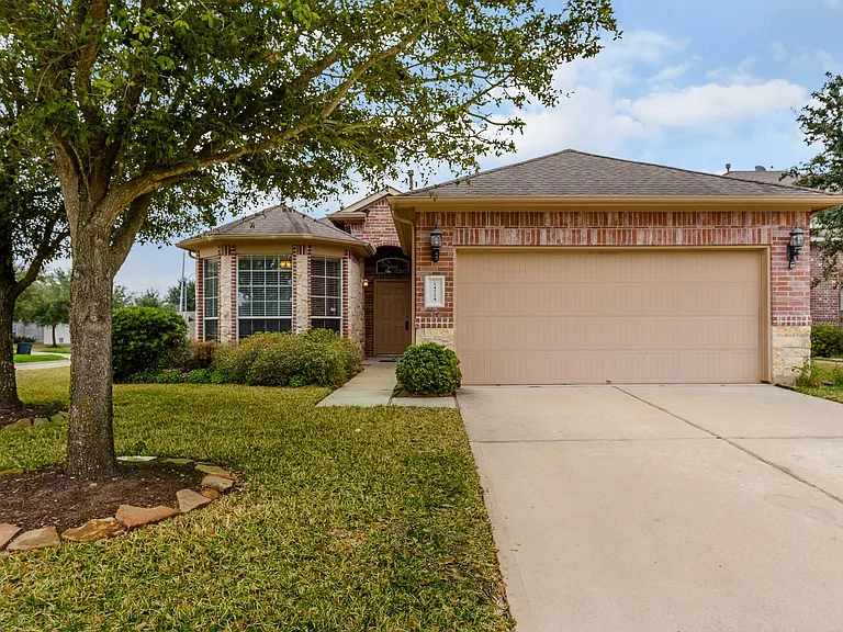 14714 Salamanca Ct — Photo 1