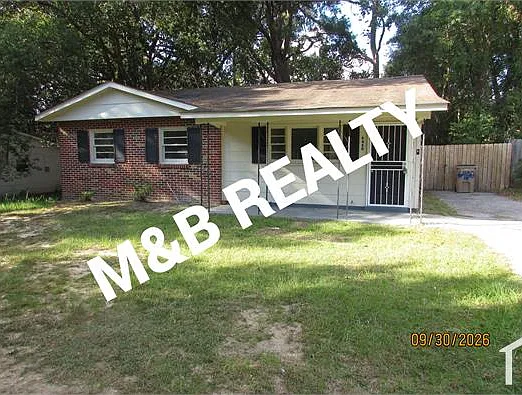 3 bed, 864 sqft, $1,100 — Photo 1