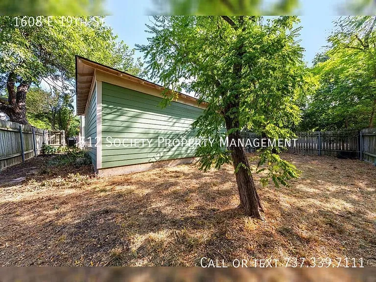 1608 E 19th St — Photo 34