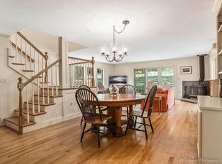 16 Regwill Ave, Wenham, MA 01984