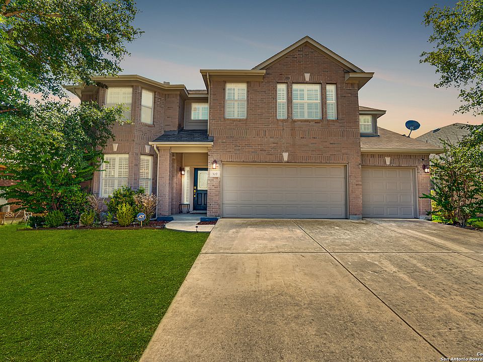 1st image of 309 HILTON DR