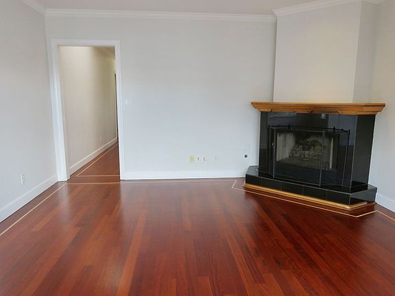 3rd image of 951-53 Stanyan St #953