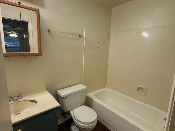 DM 2059 Mariner Dr, 2059 Mariner Dr #20, Baton Rouge, LA 70820