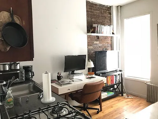 Rented by Simply Brooklyn Realty Inc | media 8