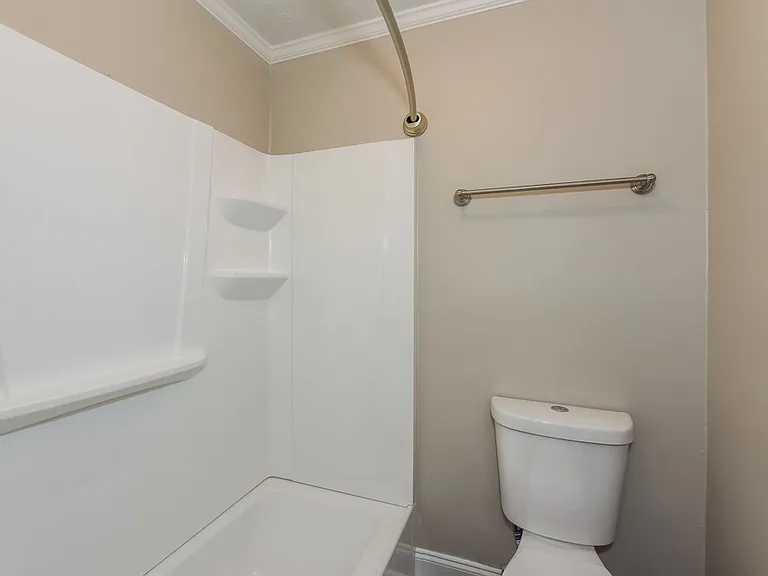 2121 Ravenwood Dr — Photo 11
