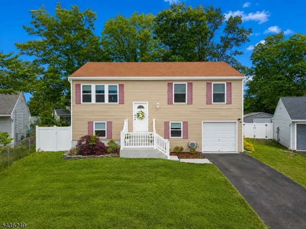 43 Tiller Dr, Barnegat Twp., NJ 08005