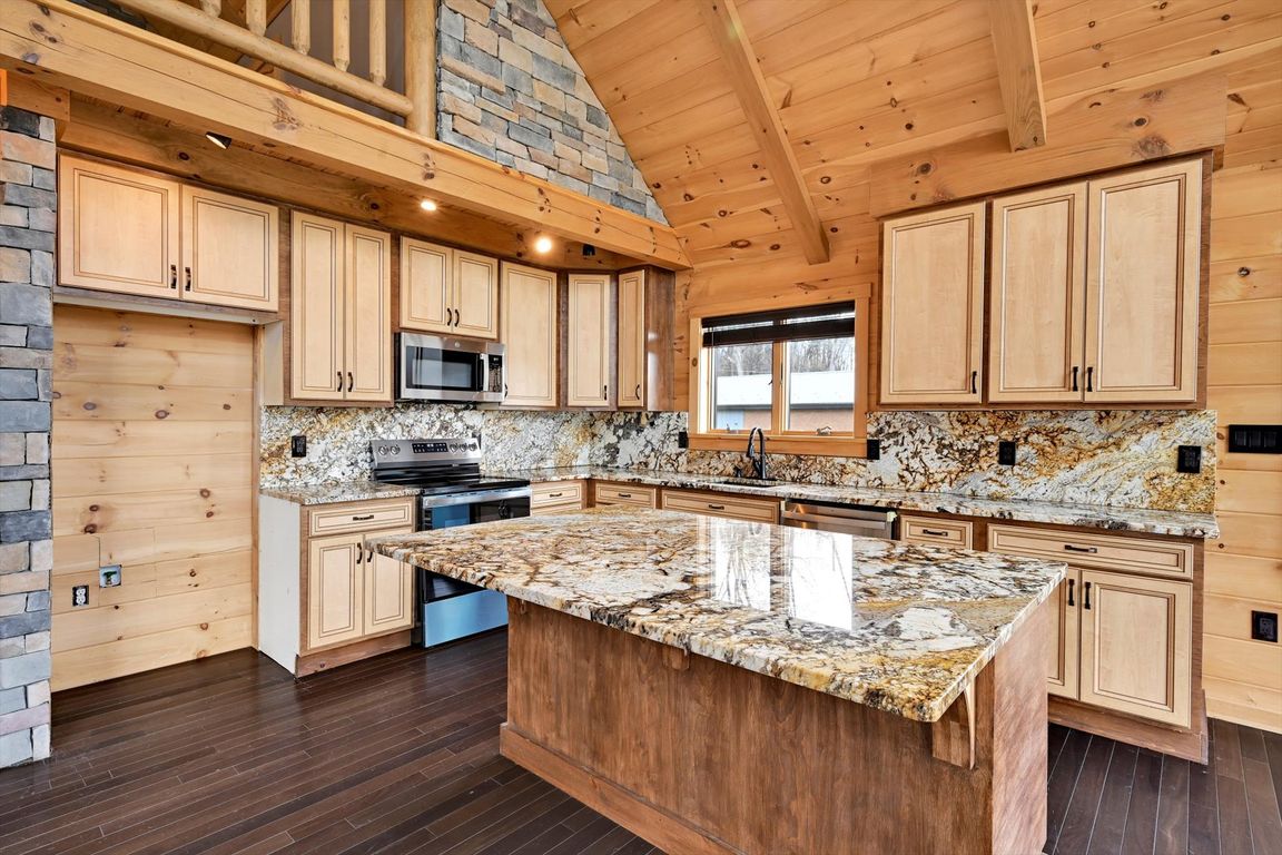 14-Kitchen