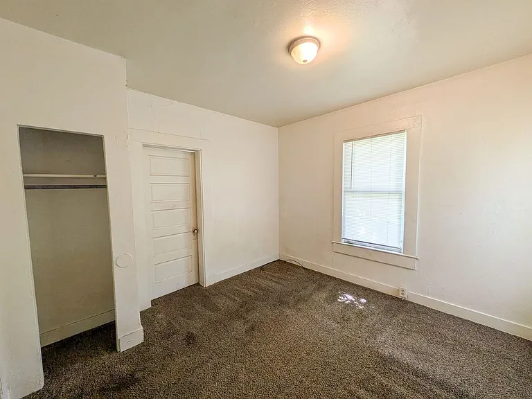 1491 Brockman St — Photo 8
