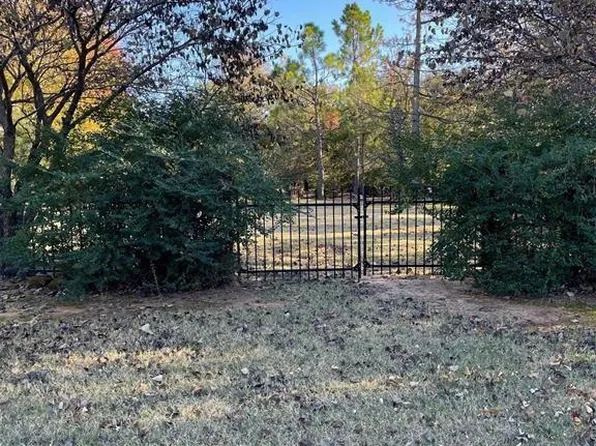 1181 Augusta Ct #9, Shawnee, OK 74801