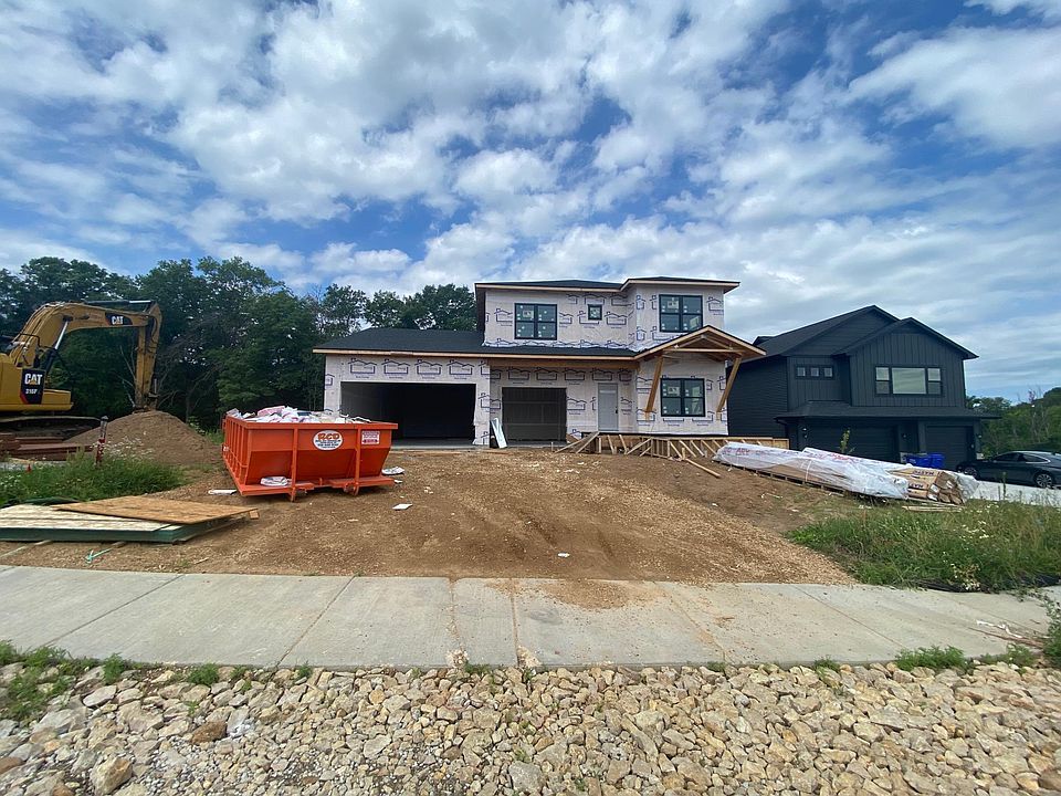 1st image of 247 Eagle Ridge Dr