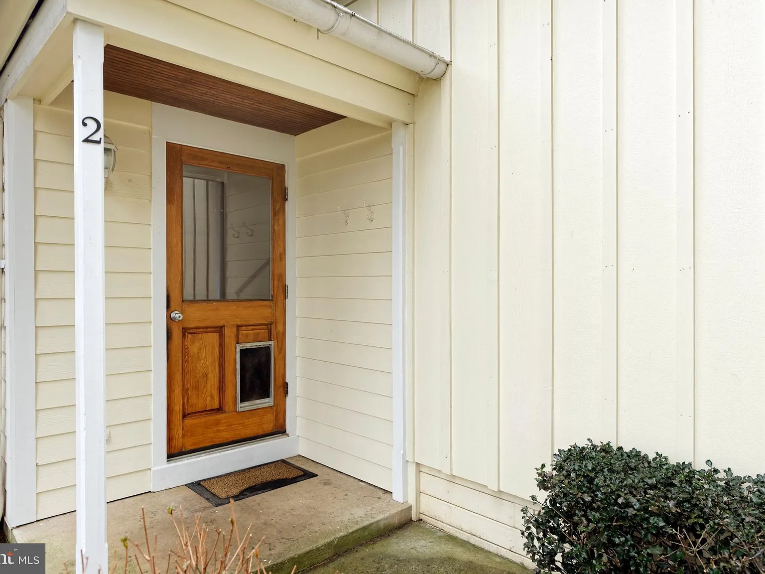 2 bed, 1.0 bath, 1200 sqft, $2,000 — Photo 3