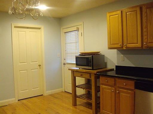 5th image of 395 Lee Burbank Hwy APT 1