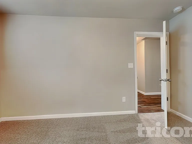 37 Oakville Dr — Photo 5