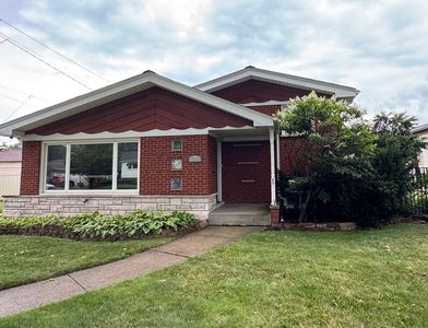 9834 S Kolmar Ave, Oak Lawn, IL, 60453
