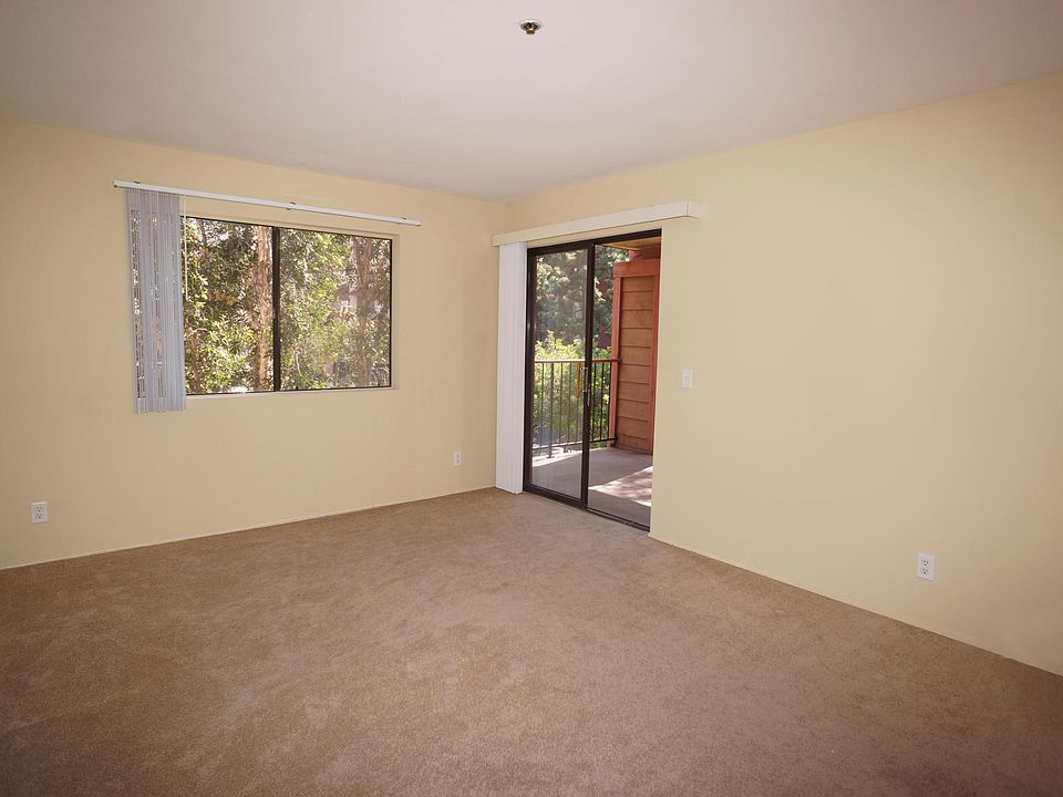 1st image of 5980 Dandridge Ln