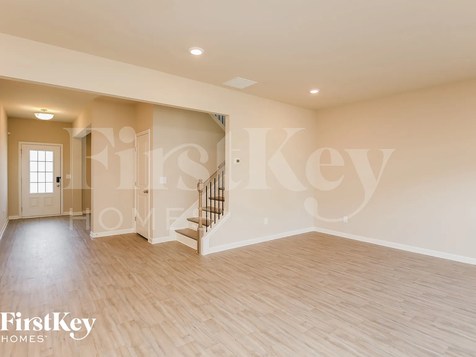 4 bed, 2.5 bath, 2489 sqft, $2,965 — Photo 2