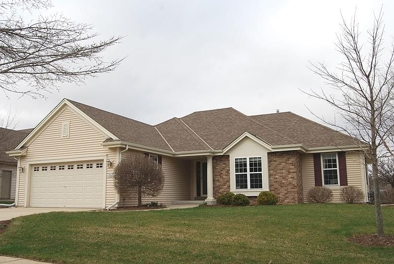1st image of N172W19884 Crestview Dr