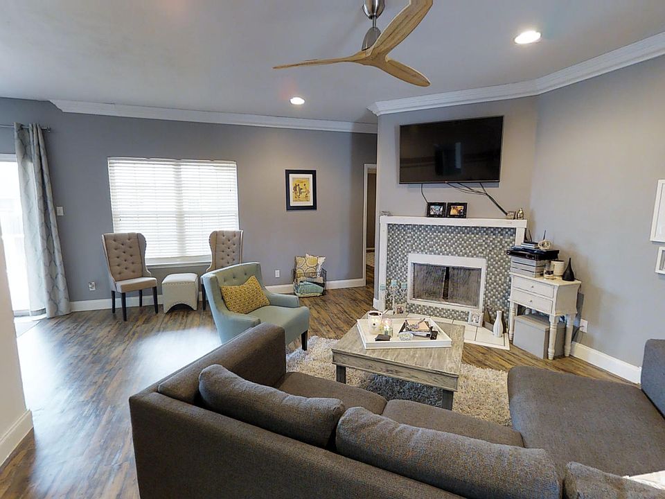 Open Concept Living Area