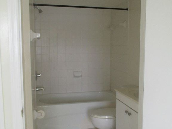 5th image of 1250 SE 29th St #10458