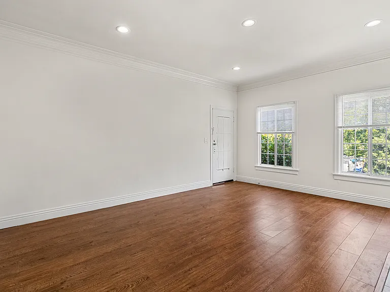 1226 Innes Ave — Photo 6