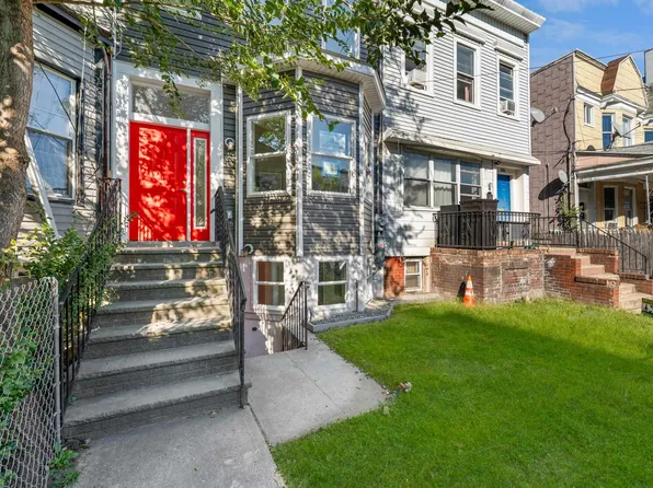 330 Forrest Street image 1 of 33