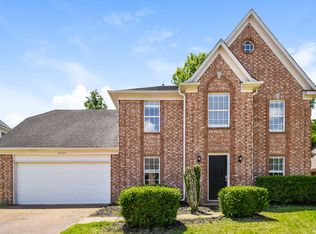 10237 N Green Moss Dr, Cordova, TN 38018