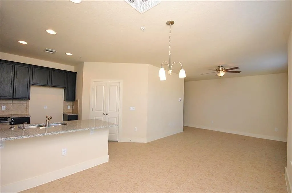 2222 Creekside Ln. - C — Photo 3