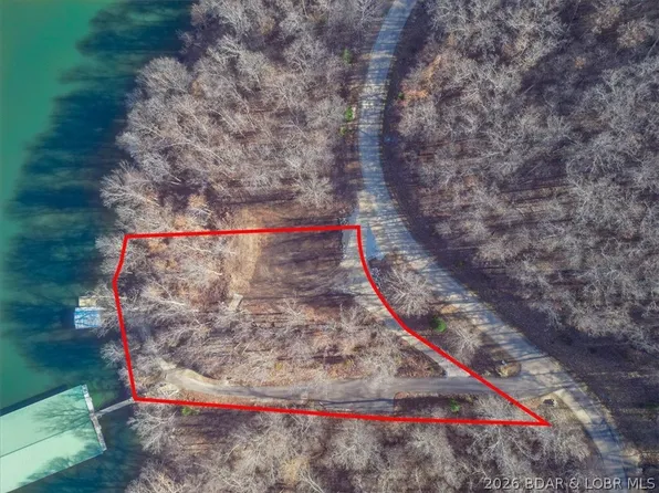 18 Eagle Bay Dr, Gravois Mills, MO 65037