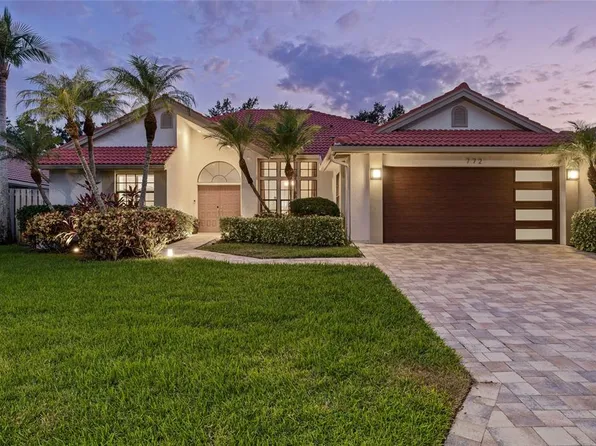 772 Live Oak Ter NE, Saint Petersburg, FL 33703