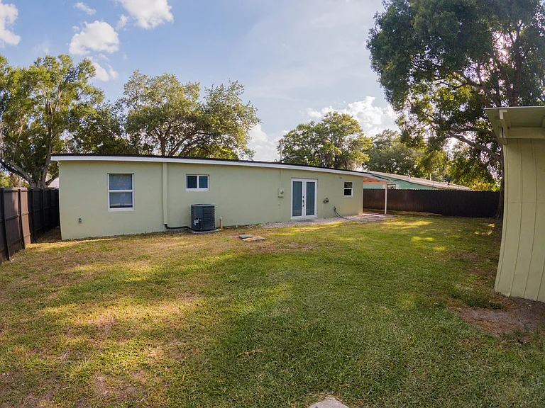 352 Johnston St — Photo 22