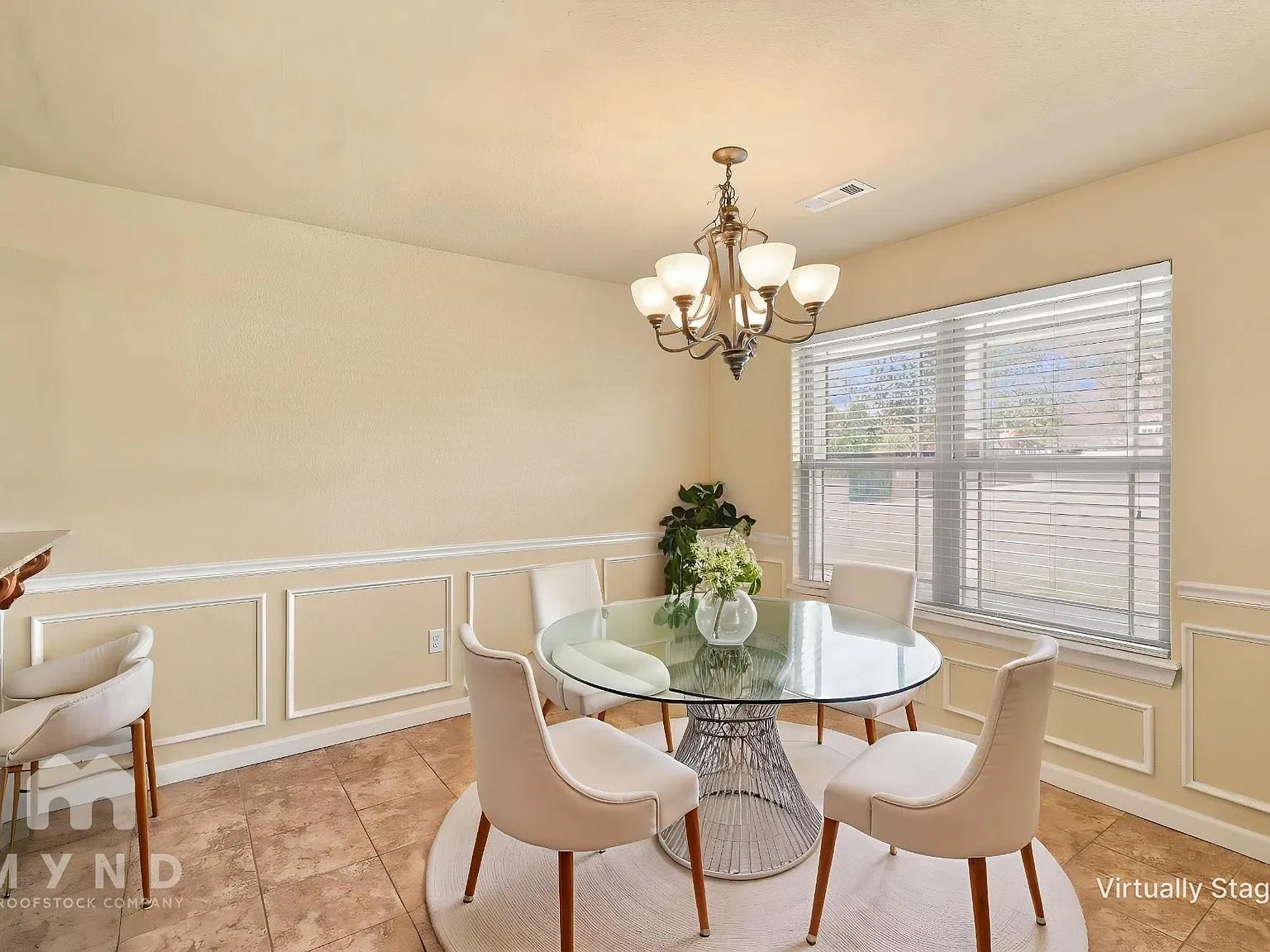 4 bed, 2.0 bath, 1750 sqft, $1,795 — Photo 3