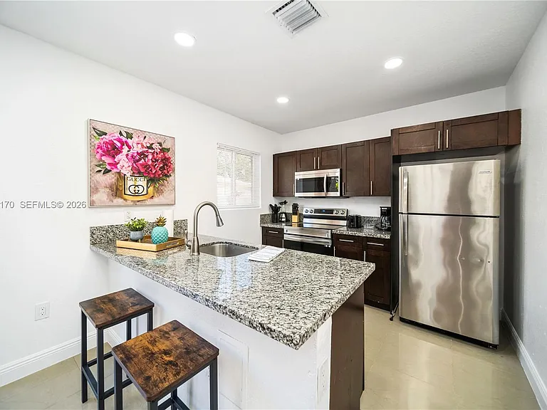 1250 NE 110th St #1250 — Photo 14