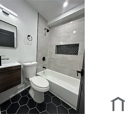 5545 Boyer St #B — Photo 10